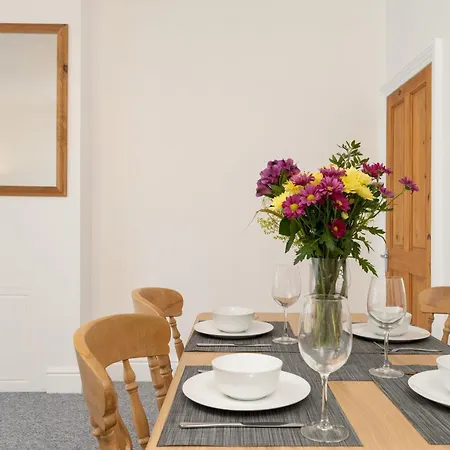 Bright~ Town Center~ 2 Bed~Penzance Villa Exterior photo