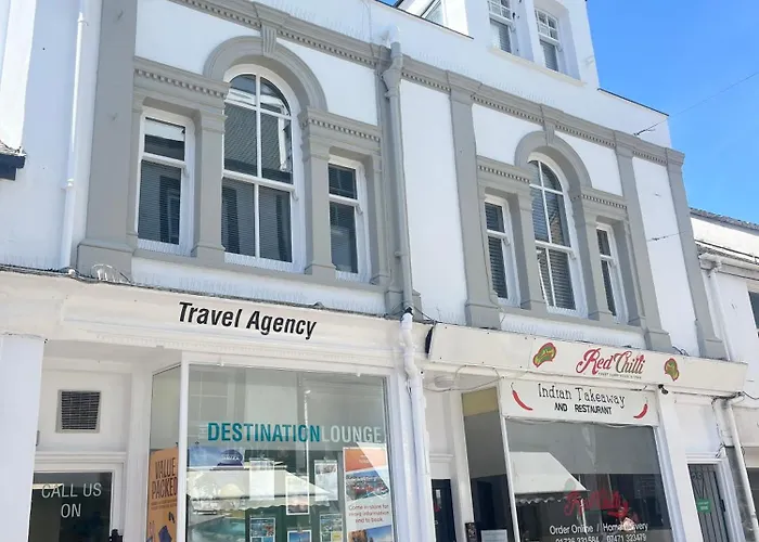 Bright~ Town Center~ 2 Bed~Penzance