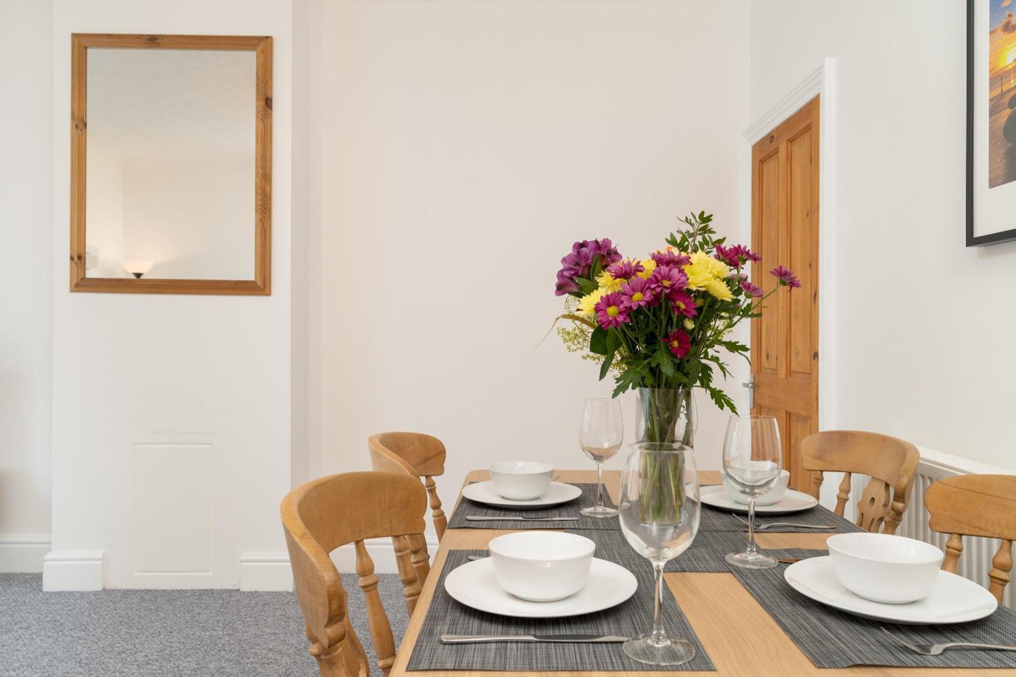 Bright~ Town Center~ 2 Bed~penzance * Penzance