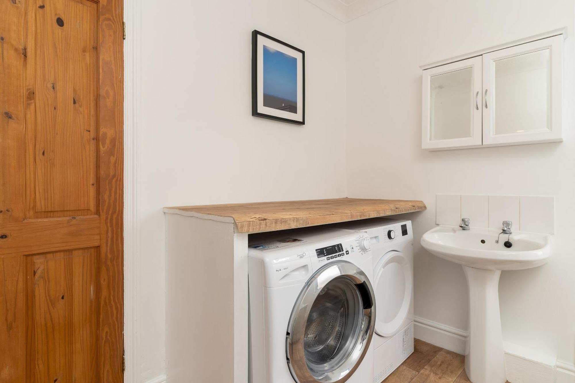 Bright~ Town Center~ 2 Bed~penzance Holiday home Penzance