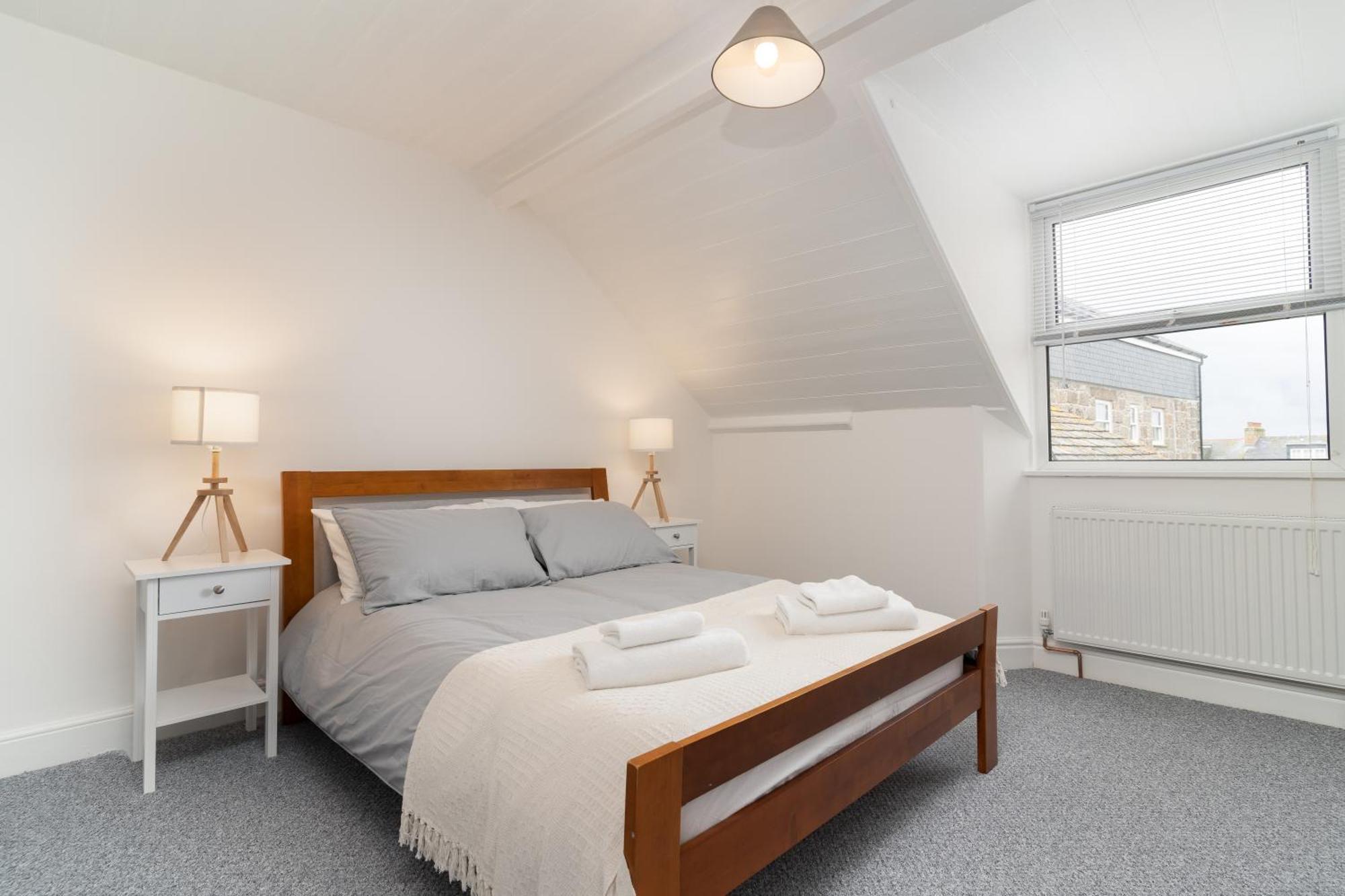 Bright~ Town Center~ 2 Bed~penzance * Penzance